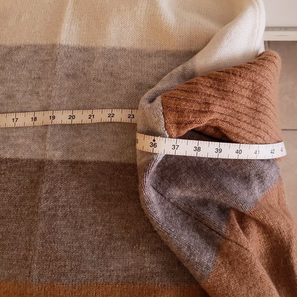 Rickis Poncho Sweater XL - Picture 8 of 8